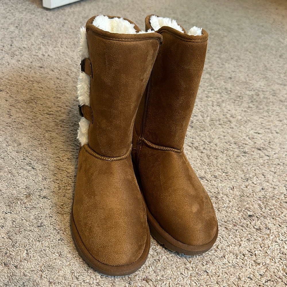 Shoe Depot size 7 woman’s brown boots